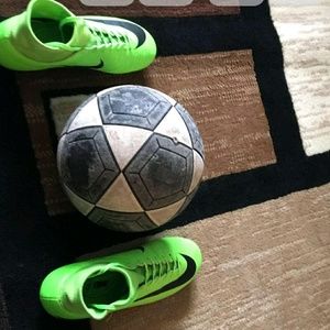 Meet your Posher, Jesus